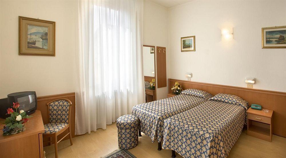 Hotel Florida 3*